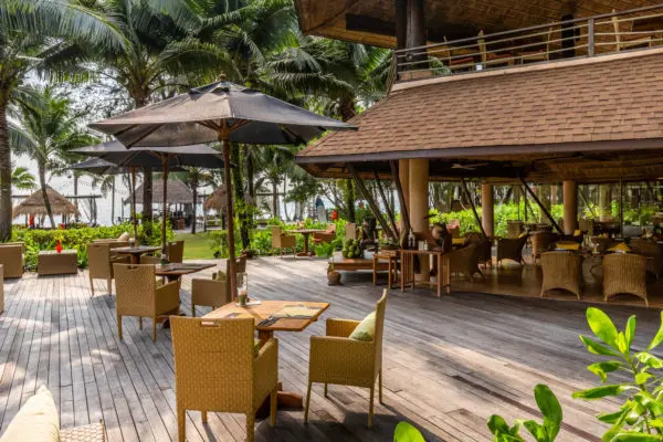 BEACHFRONT RESTAURANT 22 43