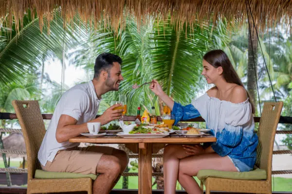 BEACHFRONT RESTAURANT 12 6