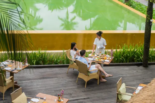BEACHFRONT RESTAURANT 11 9